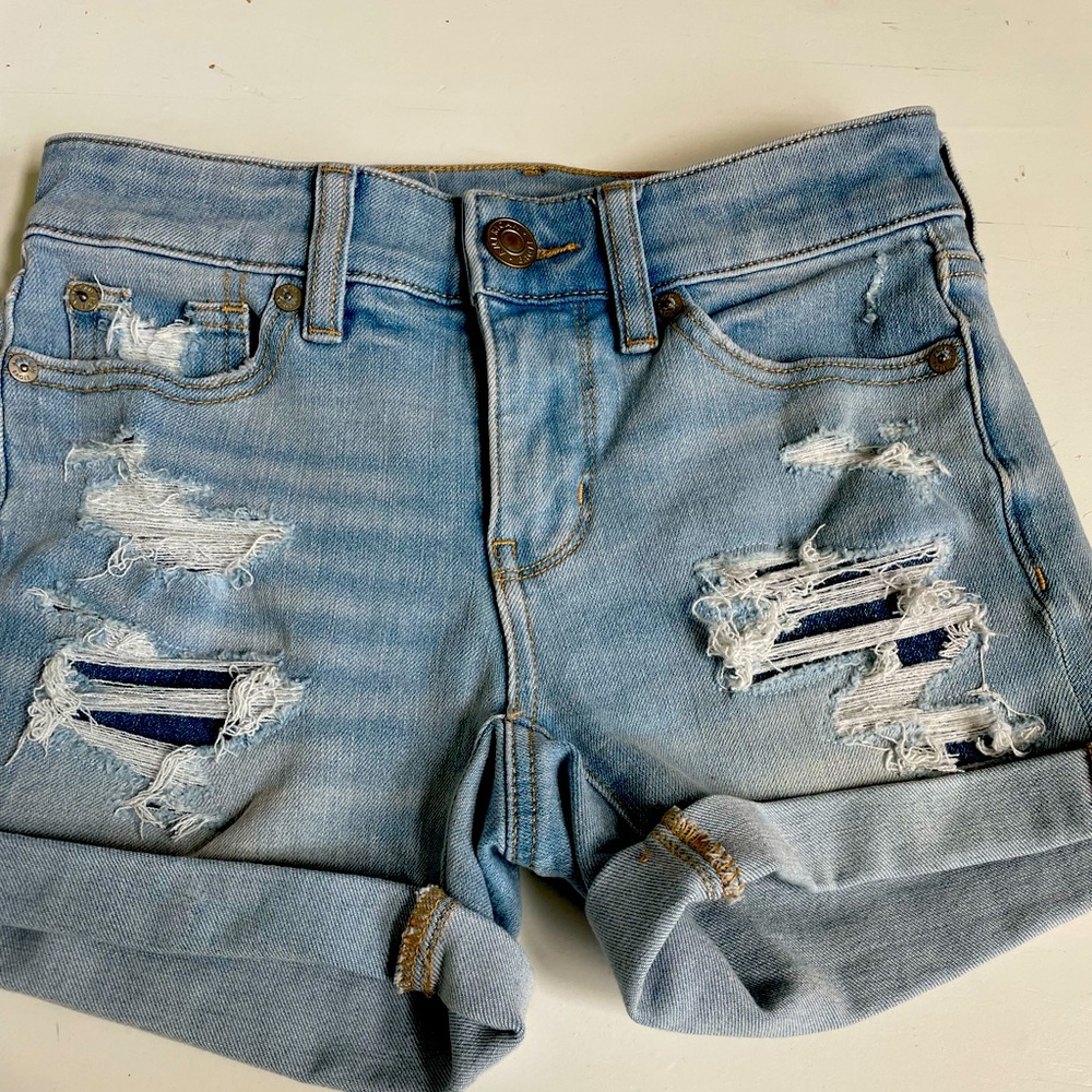 jean patches shorts, size 00